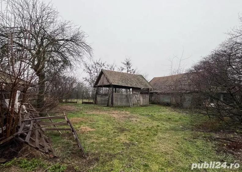 Casă cu 5 camere în Roșiori