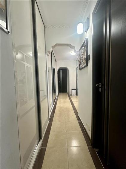 Apartamente 3 Camere Decomandat, Etaj 2, Zona KM 5 - 11