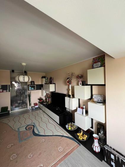 Apartament cu 2 camere decomandat în Mazepa 1