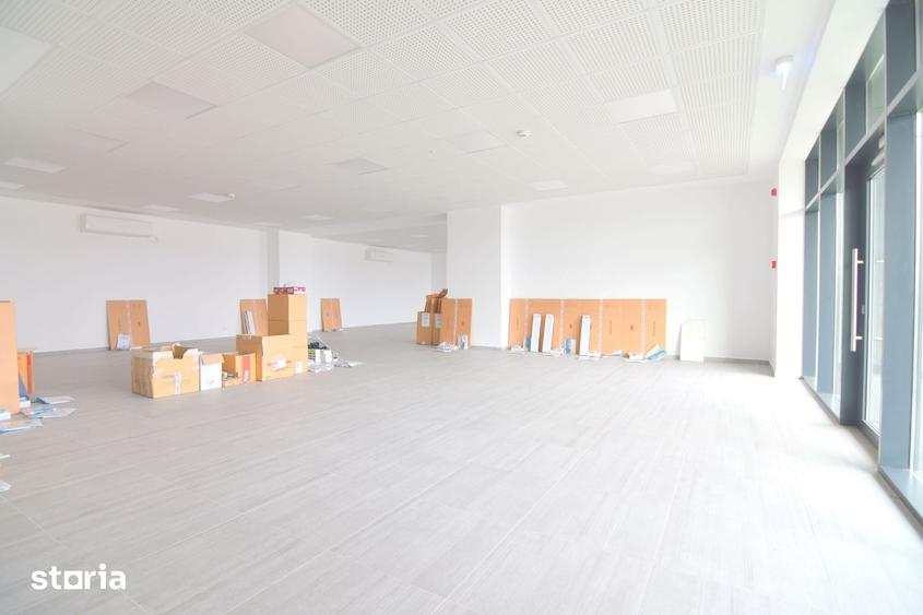 Spațiu comercial, de 201.5 mp, în Soarelui