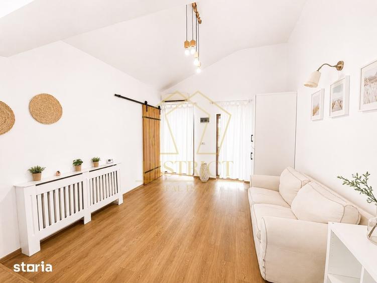 Casă cu 8 camere cu Teren 1360 Mp în Sud