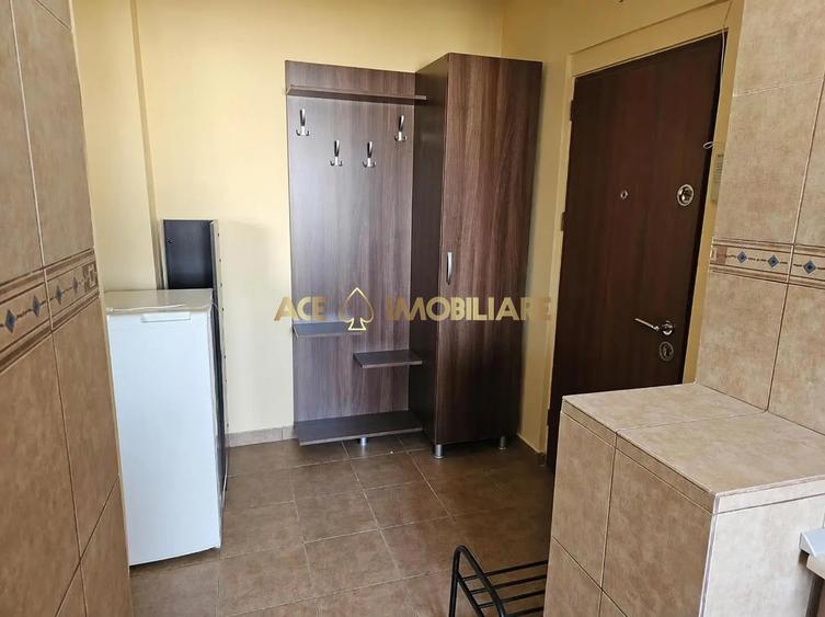 Apartament cu 2 camere semidecomandat, mobilat în Costin Georgian