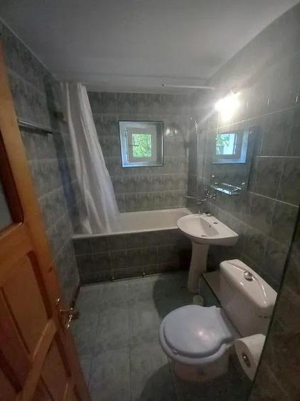 Apartament cu 2 camere decomandat, mobilat în Nicolina