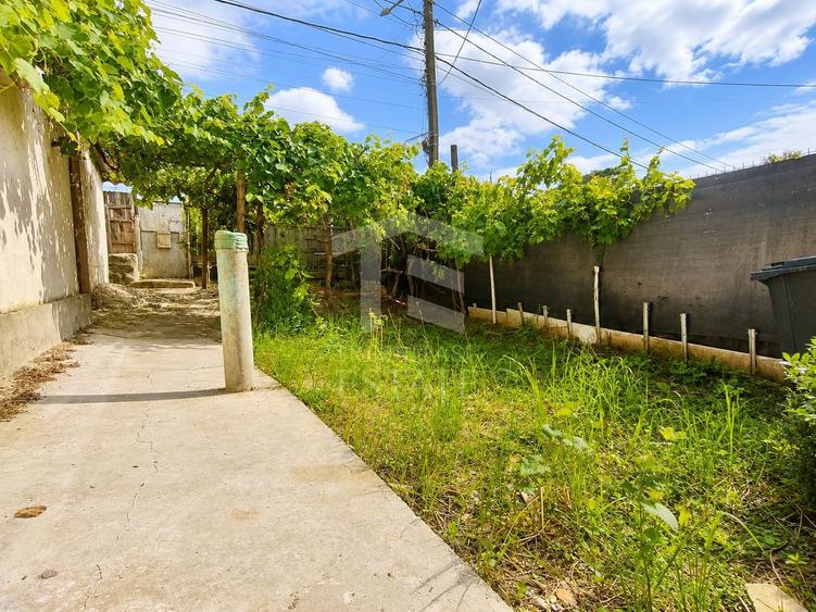 Casă individuală cu 3 camere cu Canalizare în Valu lui Traian
