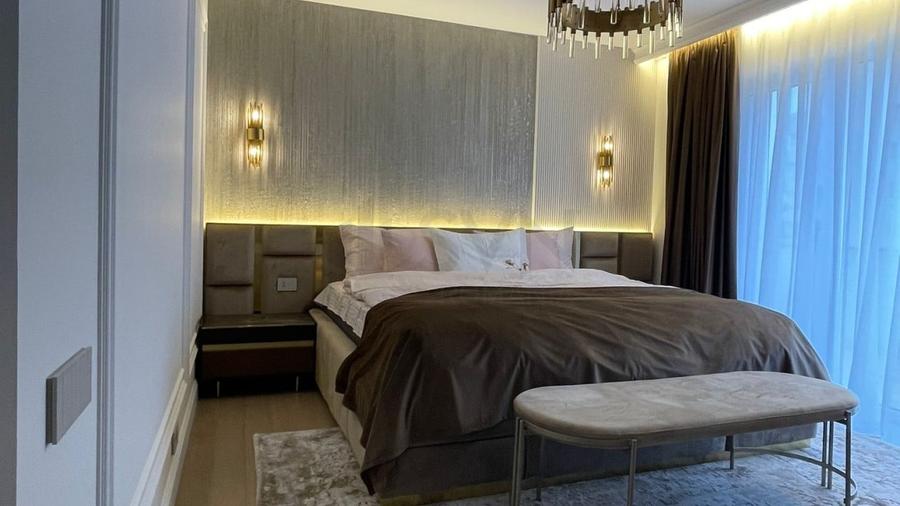Casă individuală cu 10 camere cu Canalizare în Pipera