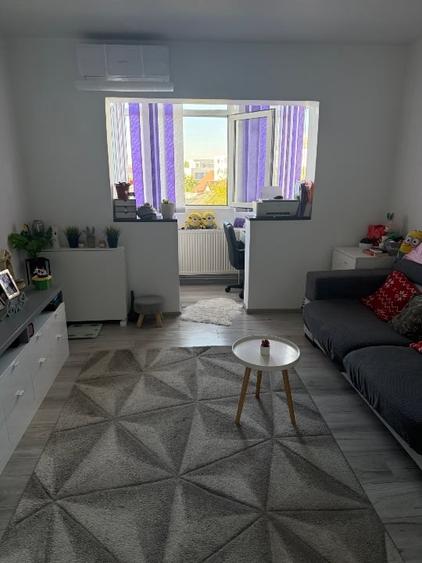 Apartament cu 2 camere semidecomandat, mobilat în Banca Națională