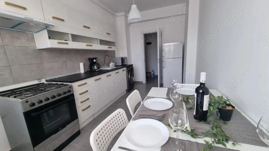 Apartament cu 2 camere decomandat în Mamaia