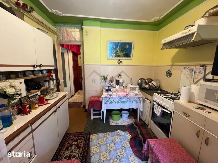 Apartament cu 3 camere decomandat în Holboca