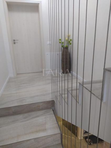 Duplex cu 5 camere cu Canalizare în Europa