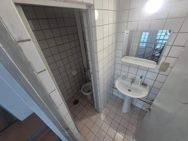 Birou, de 200 mp, în Hala Centrală