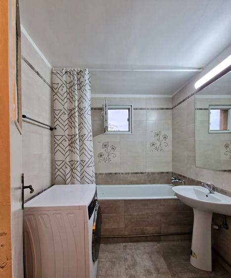 Sebastian - Str. Vedea - 3 Camere - Parcare Inclusa - 450 EUR - 10