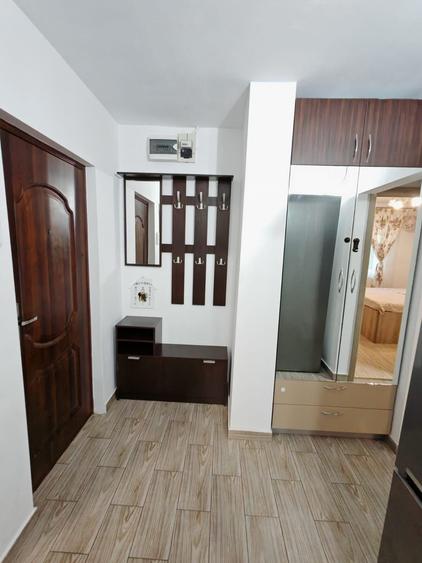 Apartament cu 2 camere decomandat în 9 Mai