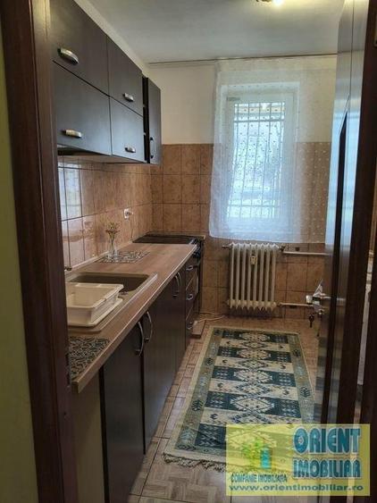 Tomis 1, Spital, de inchiriat apartament 3 camere, parter, mobilat - 4