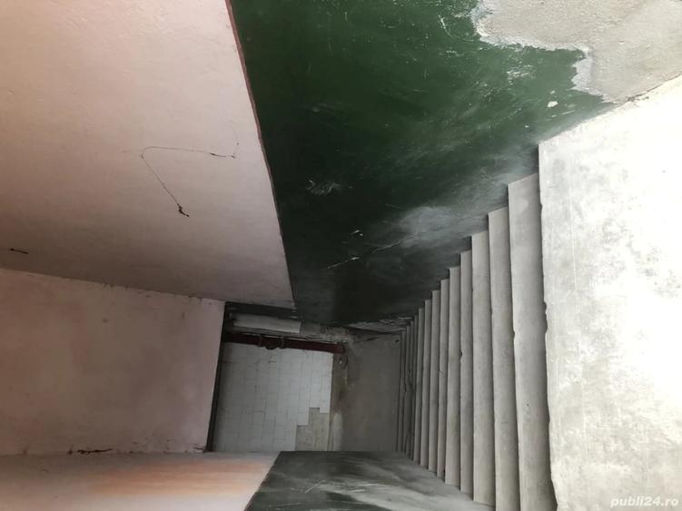 Spațiu comercial, de 2,300 mp, în Motiș