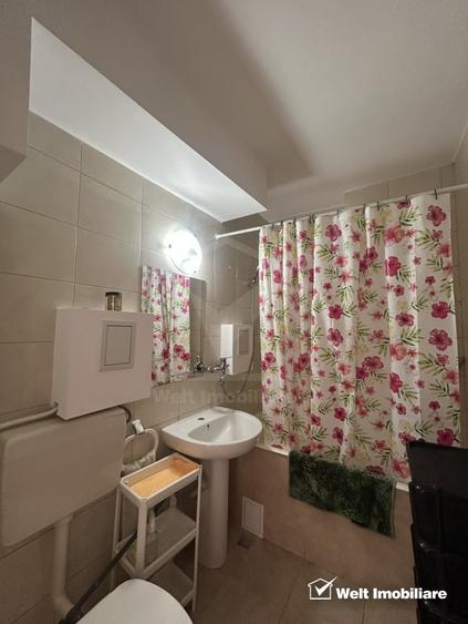 Apartament cu 2 camere semidecomandat, mobilat în Central
