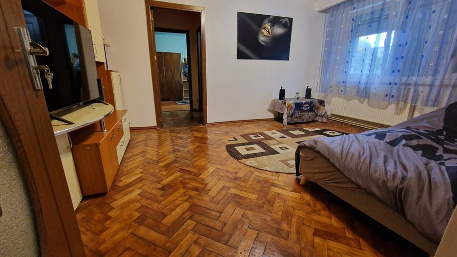 Apartament cu 2 camere semidecomandat în Astra