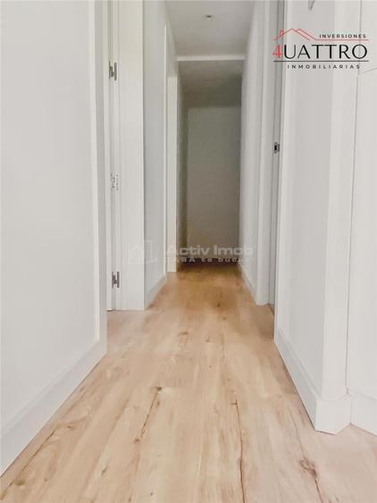 Apartament cu 4 camere decomandat în Central