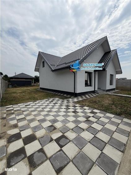 Casă cu 4 camere cu Teren 500 Mp în Domnești