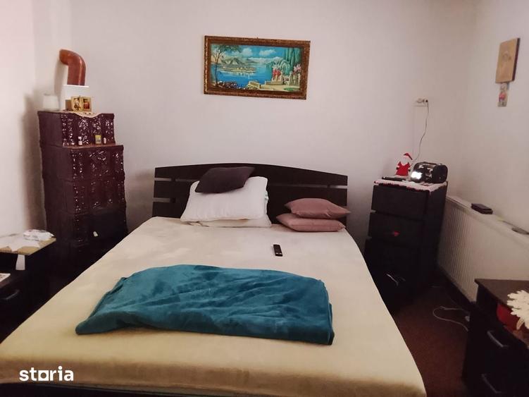 Casa, teren ?i anexe de vanzare in apropiere de Campina - 6