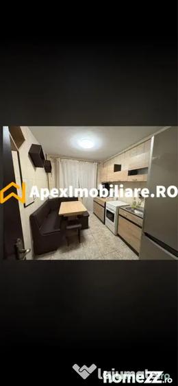 Apartament cu 2 camere decomandat, mobilat în Tei