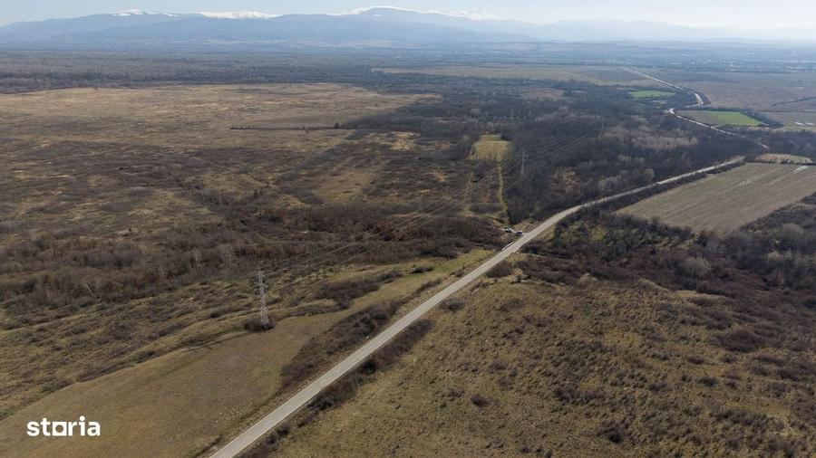 Spațiu comercial, în Constantin Daicoviciu