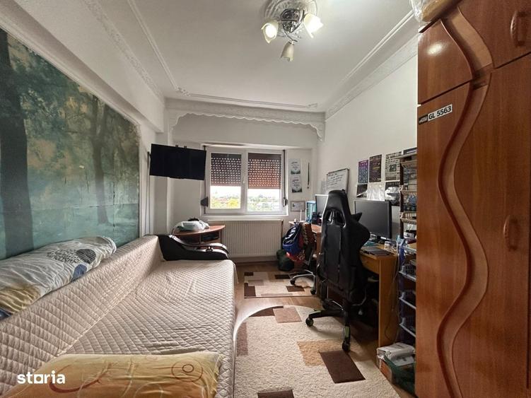 Apartament cu 3 camere decomandat în Central