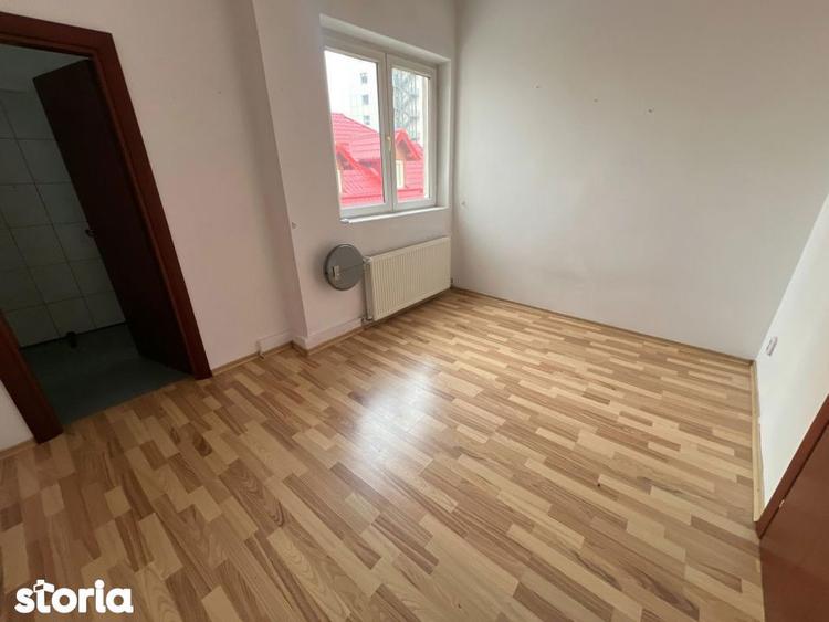 Casă cu 2 camere semidecomandat cu Canalizare în Unirii