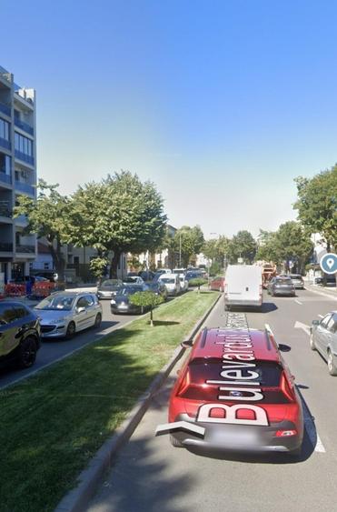 Spațiu comercial, de 380 mp, în Central