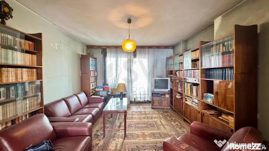 Apartament cu 3 camere decomandat în Dorobanți