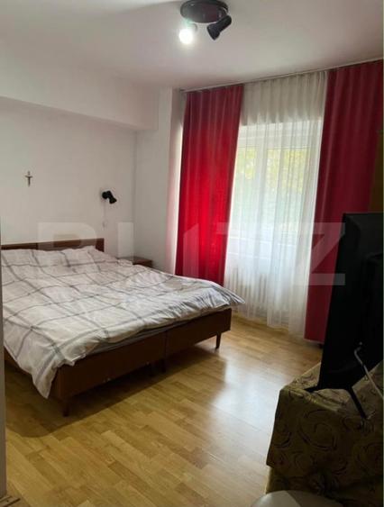 Apartament cu 3 camere decomandat în Central