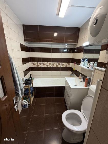 Apartament cu 5 camere decomandat în Decebal