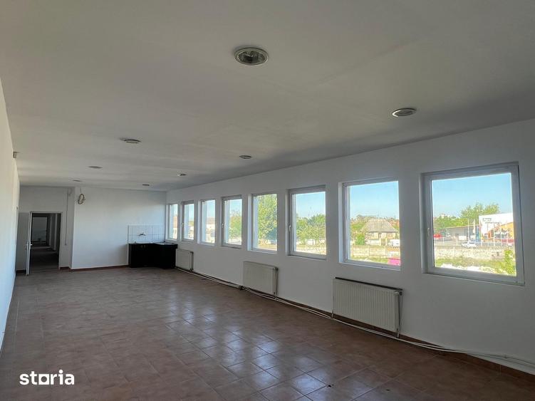 Spațiu comercial, de 1,650 mp, în Central