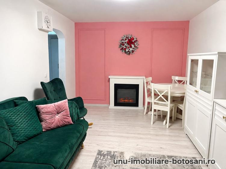 Apartament cu 3 camere decomandat în Central