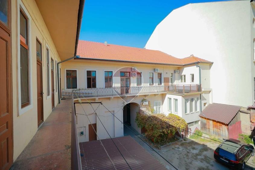 Apartament cu 2 camere semidecomandat în Ultracentral