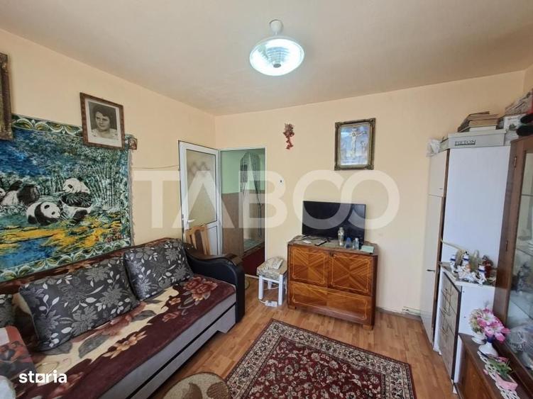 Apartament cu 2 camere decomandat în Lazaret