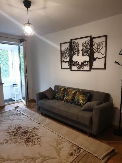 Apartament cu 2 camere semidecomandat în Unirii