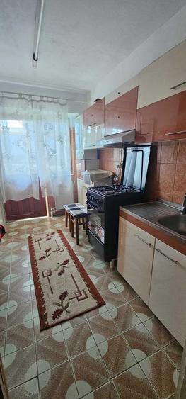 Apartament cu 2 camere decomandat în Exterior Vest