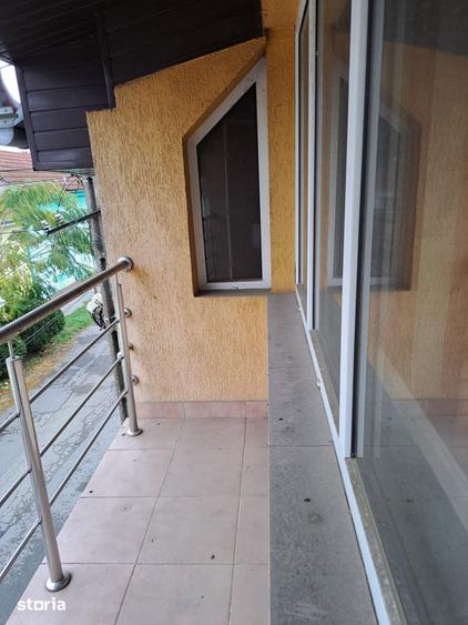 Casă cu 4 camere cu Teren 180 Mp în Central