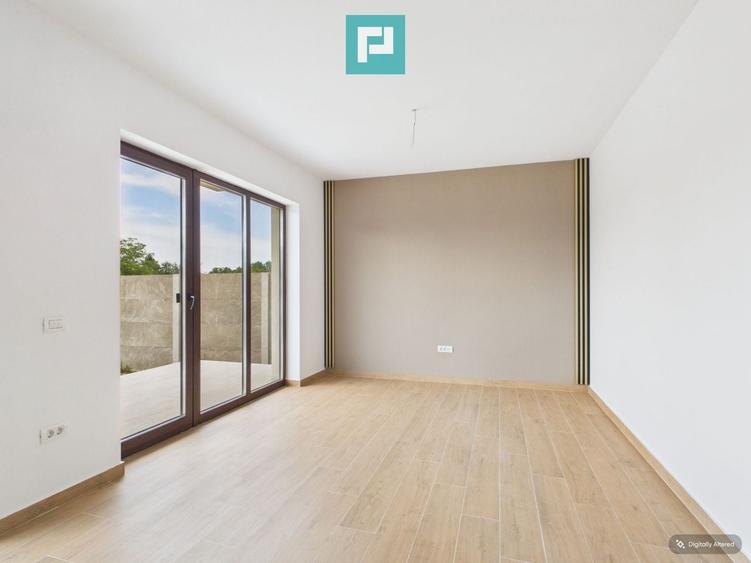 Duplex cu 4 camere cu Canalizare în Covaci