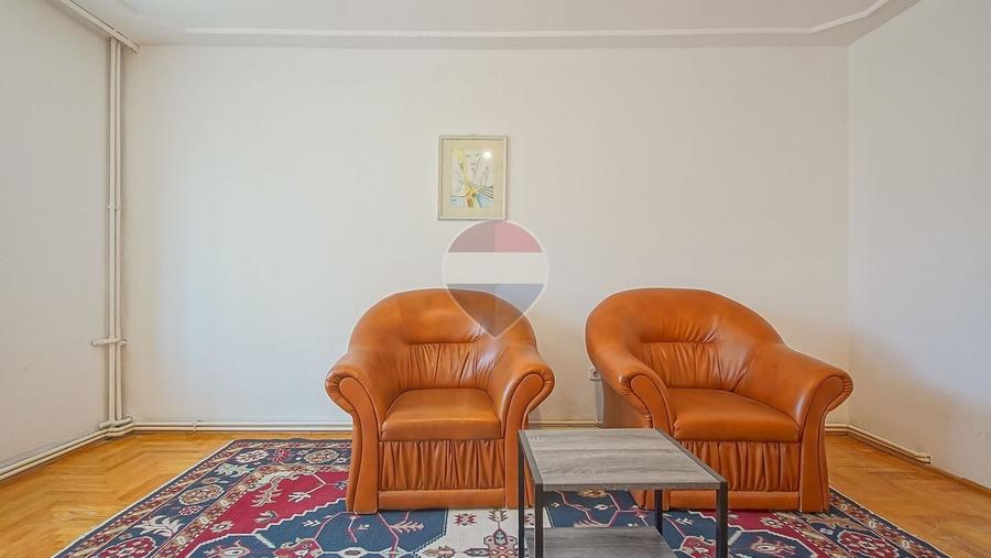 Apartament cu 2 camere nedecomandat, mobilat în Centrul Civic