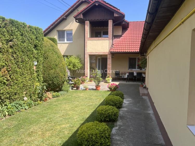 Casa individuala de vanzare 200mp, 7 camere, , Alba Iulia, cetate ultracentral