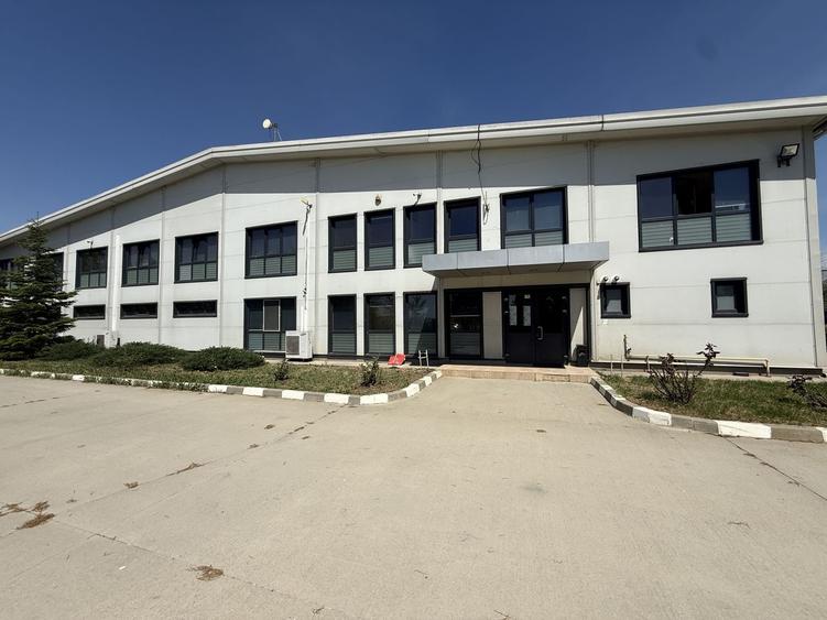 Spațiu industrial, de 5,000 mp, în Dragomirești-Vale