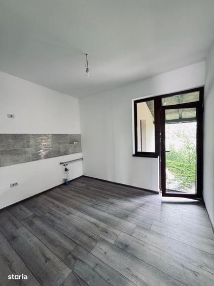 Casă cu 4 camere decomandat în Chișoda