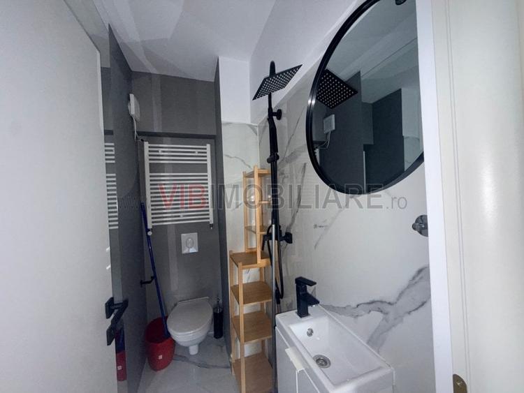 Apartament cu 3 camere decomandat în Dorobanți