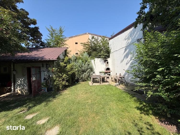 Casă cu 2 camere cu Teren 400 Mp în 1 Mai