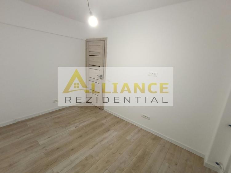 Apartament cu 3 camere decomandat în Sud