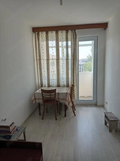 Apartament cu 3 camere decomandat în Târgu Neamț