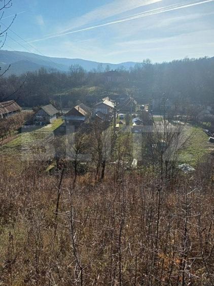 Casă individuală cu 3 camere cu Canalizare în Exterior Sud