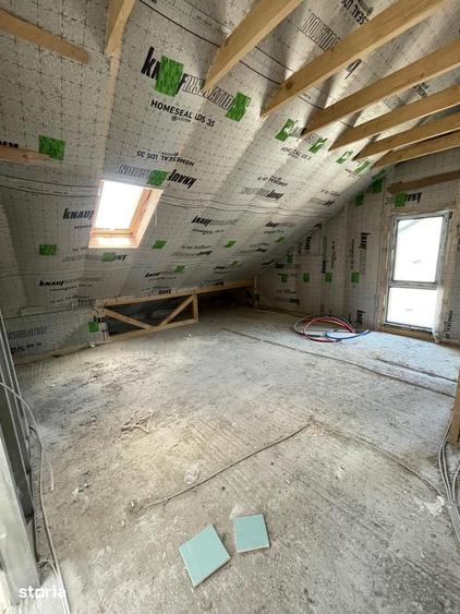 Casă cu 5 camere cu Teren 254.4 Mp în Ghencea