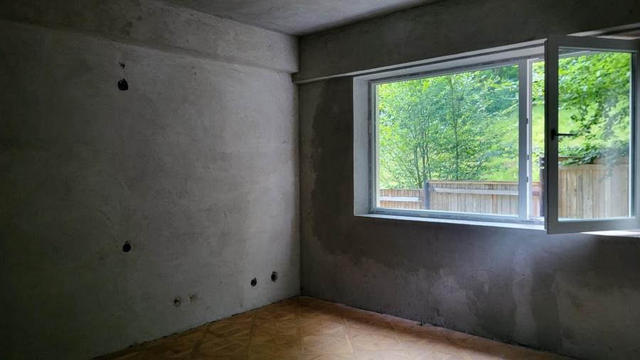 Duplex cu 12 camere cu Teren 900 Mp în Cheia